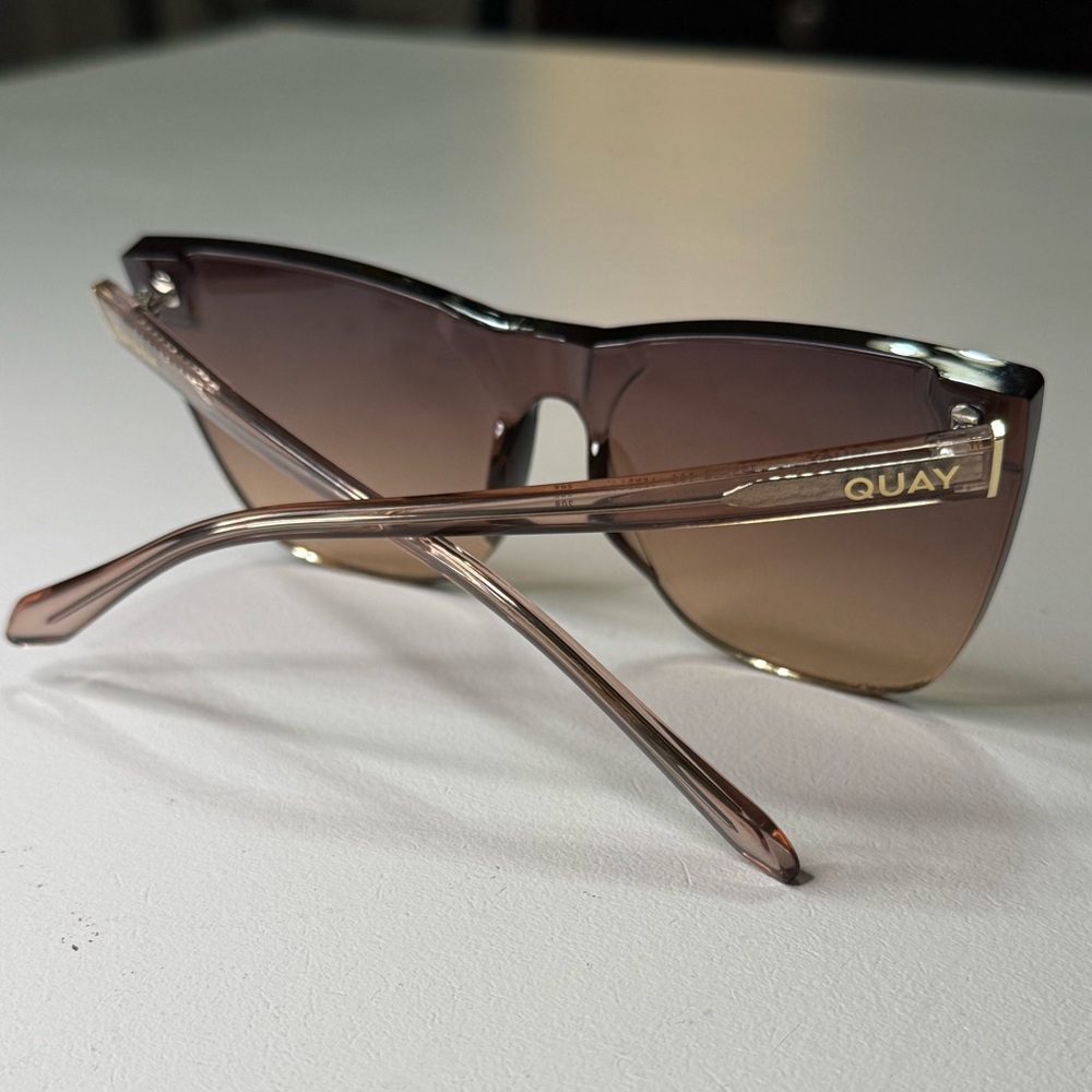 QUAY Come Thru Cateye Sunglasses
